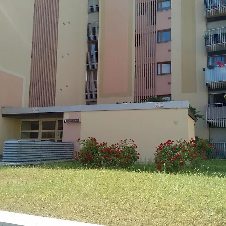 Quarto em Acomodações Particulares Chez Acorine